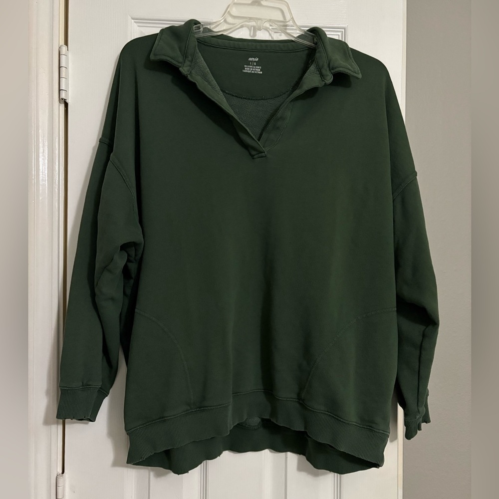 Aerie Forest Green V-Neck Pullover Size L